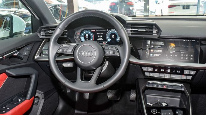 Новый Audi A3 40 TFSI IV (8Y), 2.0 л, 2024 в Дубае от 777 CARS Белый цвет. Европейская | AUTO.AE