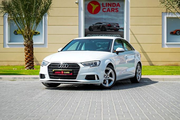 Подержанный Audi A3 III (8V) Рестайлинг, 1.0 л, 2020 в Дубае от Linda Cars Белый цвет. GCC | AUTO.AE