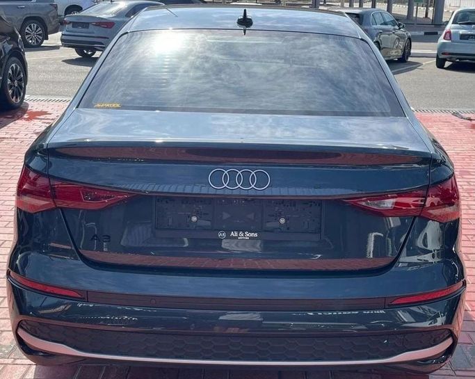 Новый Audi A3 35 TFSI IV (8Y) Рестайлинг, 1.5 л, 2025 в Дубае от Auto Gallery DXB Черный цвет. GCC | AUTO.AE
