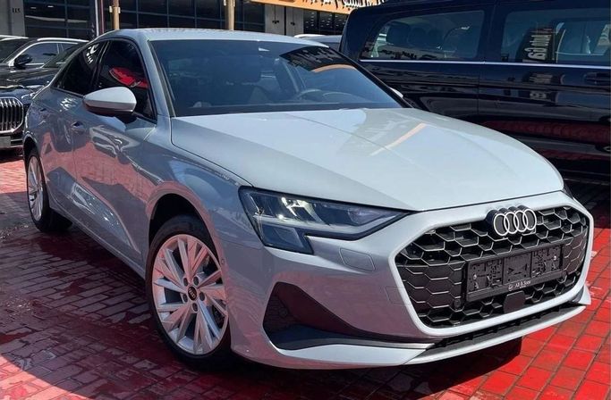 Новый Audi A3 35 TFSI IV (8Y) Рестайлинг, 1.5 л, 2025 в Дубае от Auto Gallery DXB Белый цвет. GCC | AUTO.AE