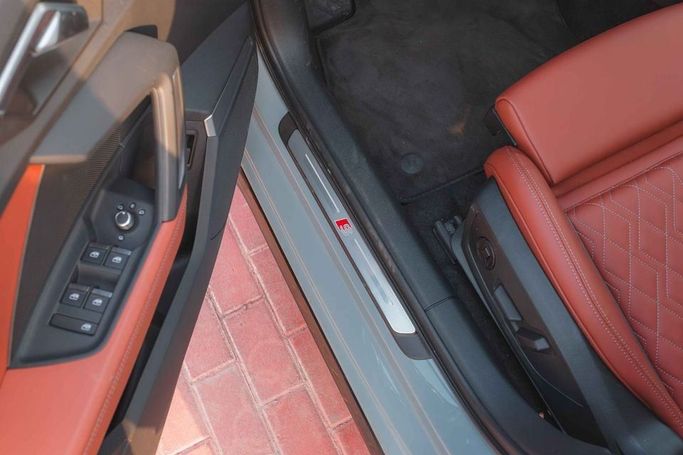 New Audi A3 35 TFSI IV (8Y) Facelift, 1.5 l, 2025 in Dubai by Albakheet Motors, Silver color. Chinese Specs | AUTO.AE