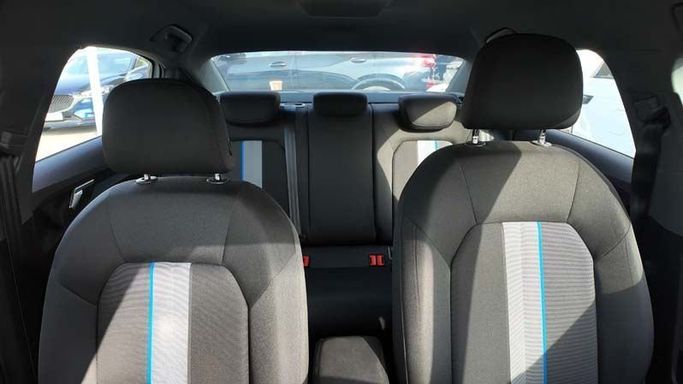 Подержанный Audi A3 35 TFSI IV (8Y), 1.5 л, 2023 в Дубае от Cariva Used Cars  Белый цвет. GCC | AUTO.AE