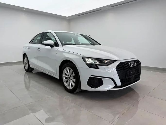 Подержанный Audi A3 35 TFSI IV (8Y), 1.4 л, 2023 в Дубае от SMP Motors Белый цвет. GCC | AUTO.AE | Объявление #254400
