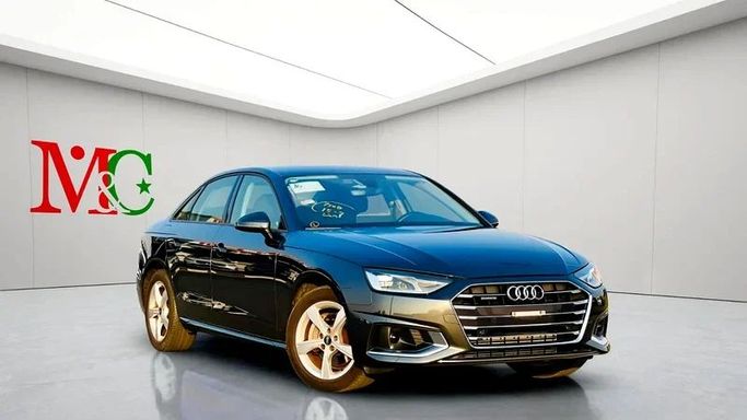 Подержанный Audi A4 40 TFSI V (B9) Рестайлинг, 2.0 л, 2021 в Дубае от Mirza Automobile FZE Черный цвет. Японская | AUTO.AE