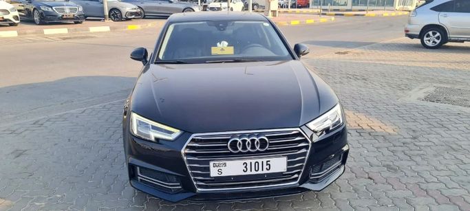 Подержанный Audi A4 V (B9), 2.0 л, 2019 в Дубае от Platform Used Cars Черный цвет. Корейская | AUTO.AE