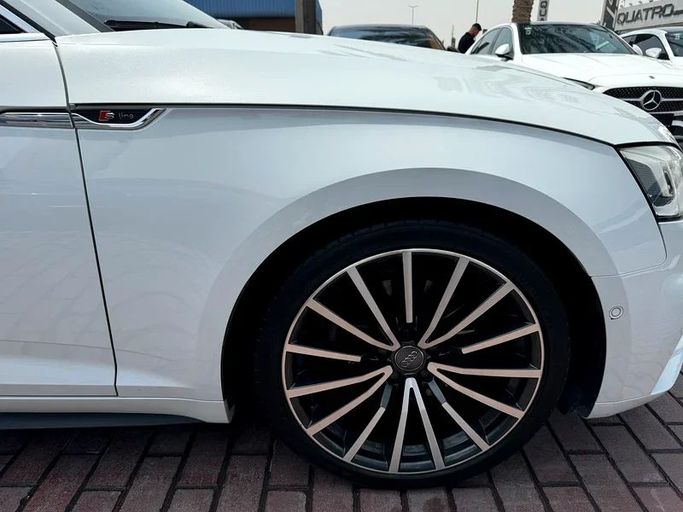 Used Audi A5 II (F5), 2.0 l, 2018 in Dubai by Nice Cars Motos, White color. GCC Specs | AUTO.AE