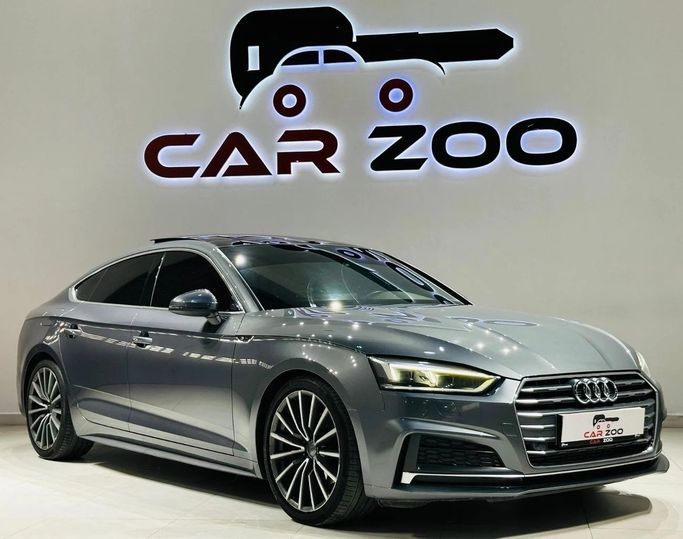 مستعملة Audi A5 40 TFSI II (F5), 2.0 l, 2019 في في دبي من Carzoo Used Cars Trading، اللون فضي. مواصفات الخليج | AUTO.AE