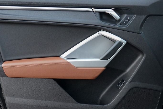 Used Audi Q3 35 TFSI II (F3), 1.4 l, 2020 in Dubai by Linda Cars, Black color. GCC Specs | AUTO.AE