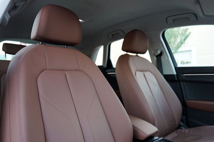 Used Audi Q3 35 TFSI II (F3), 1.4 l, 2020 in Dubai by Linda Cars, Black color. GCC Specs | AUTO.AE