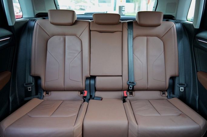 Used Audi Q3 35 TFSI II (F3), 1.4 l, 2020 in Dubai by Linda Cars, Black color. GCC Specs | AUTO.AE