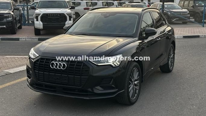 Подержанный Audi Q3 35 TFSI II (F3), 1.4 л, 2020 в Дубае от Alhamd Motors Черный цвет. Other | AUTO.AE