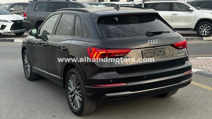 Подержанный Audi Q3 35 TFSI II (F3), 1.4 л, 2020 в Дубае от Alhamd Motors Черный цвет. Other | AUTO.AE