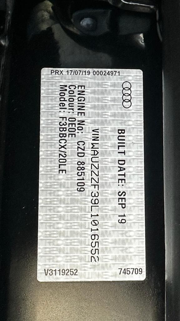 Подержанный Audi Q3 35 TFSI II (F3), 1.5 л, 2020 в Дубае от Alhamd Motors Черный цвет. Other | AUTO.AE