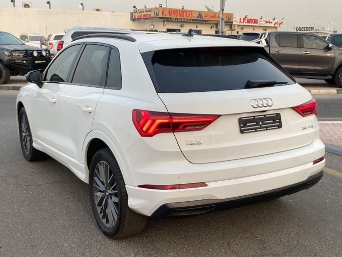 Used Audi Q3 35 TFSI II (F3), 1.5 l, 2020 in Dubai by Alhamd Motors, White color. Other | AUTO.AE