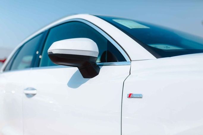 New Audi Q3 35 TFSI II (F3), 1.5 l, 2025 in Dubai by Albakheet Motors, White color. Chinese Specs | AUTO.AE