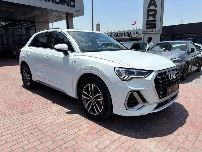 مستعملة Audi Q3 35 TFSI II (F3), 1.5 l, 2022 في في دبي من Nice Cars Motos، اللون أبيض.  | AUTO.AE | إعلان #255761