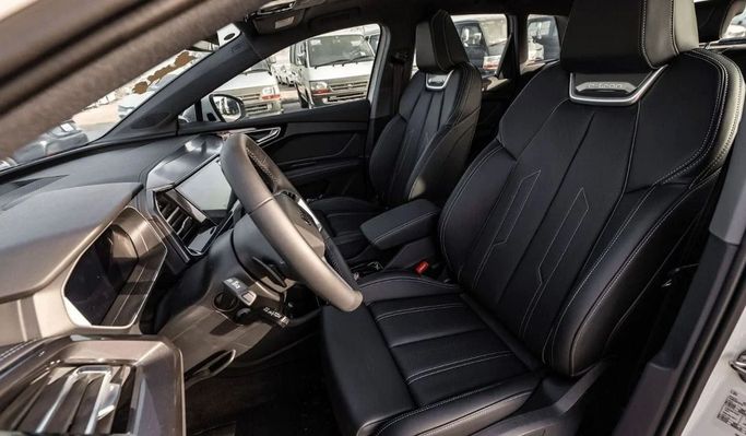 Новый Audi Q4 e-tron 40, 2021 в Дубае от Altass Motors Белый цвет. Other | AUTO.AE