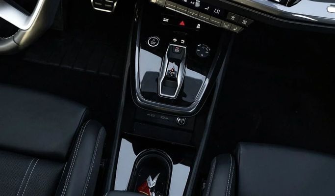 Новый Audi Q4 e-tron 40, 2021 в Дубае от Altass Motors Белый цвет. Other | AUTO.AE