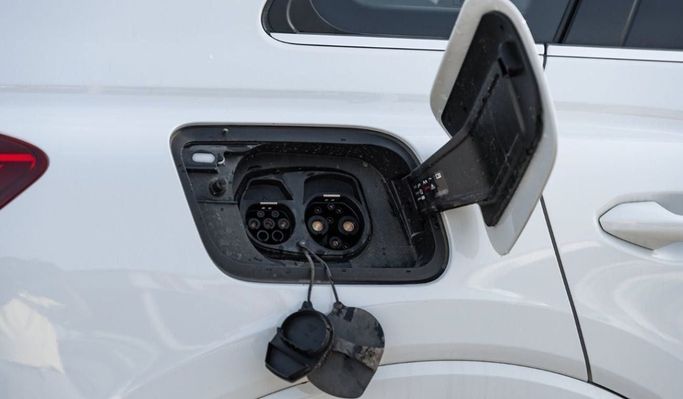 Новый Audi Q4 e-tron 40, 2021 в Дубае от Altass Motors Белый цвет. Other | AUTO.AE