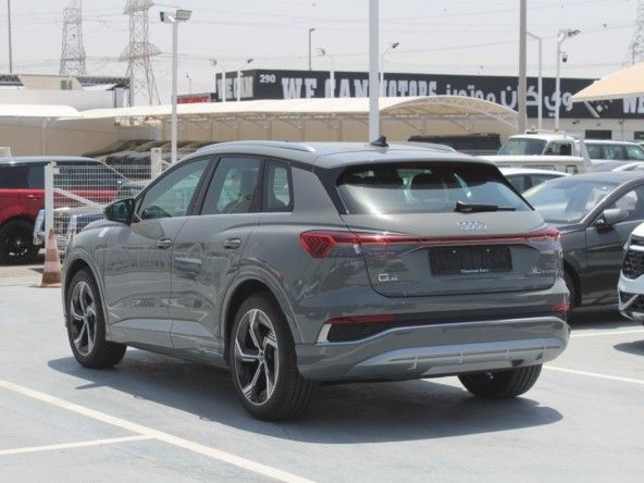Новый Audi Q4 e-tron 40, 2024 в Дубае от Titanum Cars Серый цвет. Other | AUTO.AE