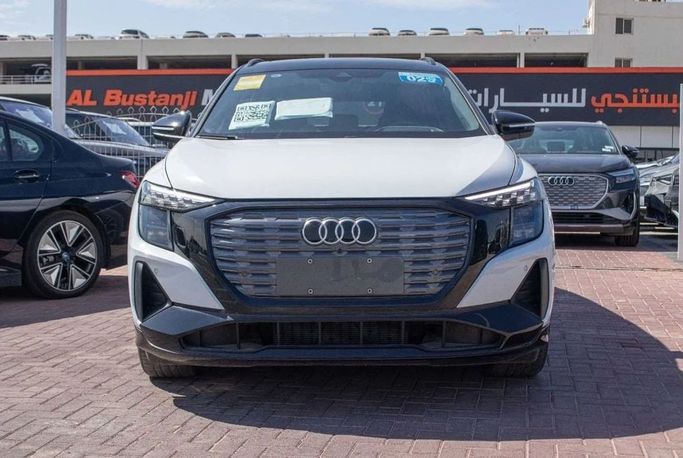 New Audi Q5 e-tron 40, 2022 in Dubai by Albustanji Motors FZCO, White color.  | AUTO.AE