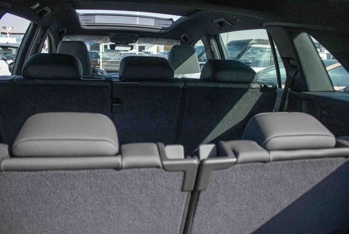 New Audi Q5 e-tron 40, 2022 in Dubai by Albustanji Motors FZCO, White color.  | AUTO.AE