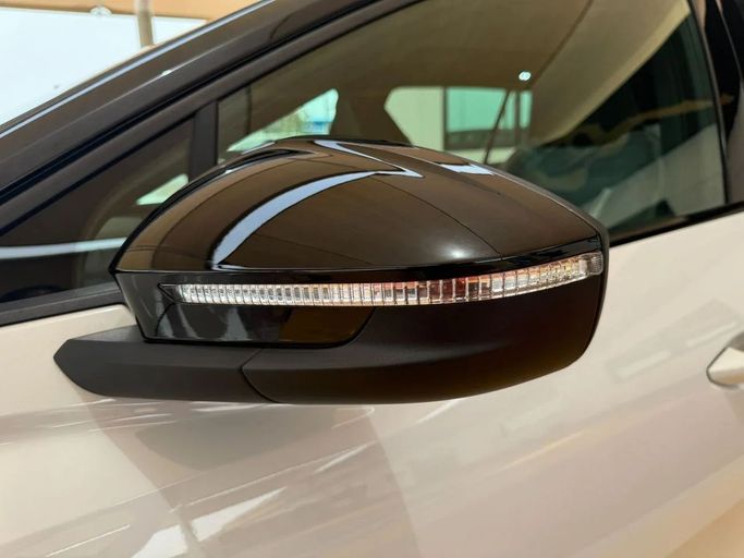 Новый Audi Q5 e-tron 40, 2024 в Дубае от My Way Motors Белый цвет. Китайская | AUTO.AE