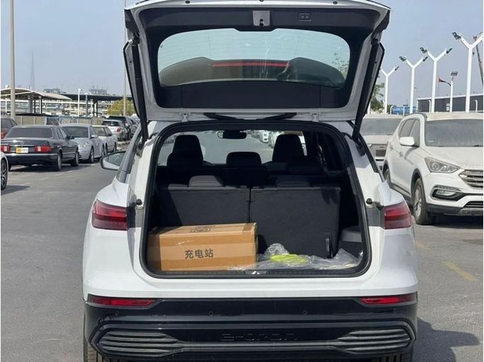 Новый Audi Q5 e-tron 40, 2024 в Дубае от My Way Motors Белый цвет. Китайская | AUTO.AE