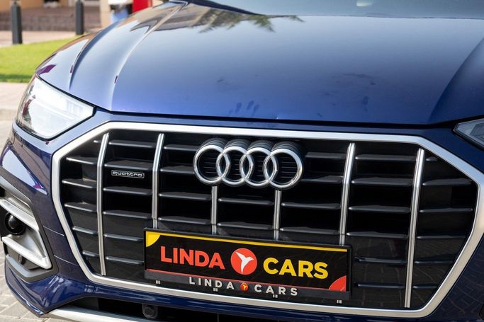 Подержанный Audi Q5 45 TFSI II (FY) Рестайлинг, 2.0 л, 2022 в Дубае от Linda Cars Синий цвет. GCC | AUTO.AE