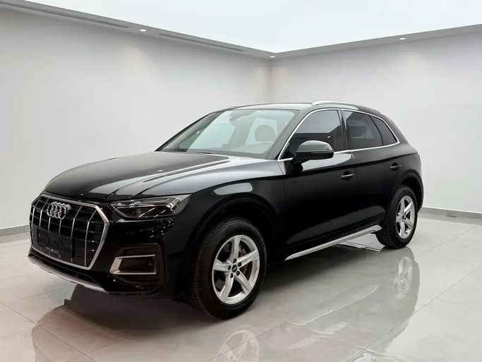 Подержанный Audi Q5 45 TFSI II (FY) Рестайлинг, 2.0 л, 2022 в Дубае от SMP Motors Черный цвет. GCC | AUTO.AE | Объявление #254402