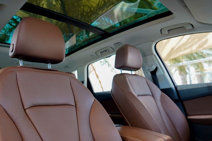 Подержанный Audi Q7 55 TFSI II (4M), 3.0 л, 2016 в Дубае от Linda Cars Серый цвет. GCC | AUTO.AE