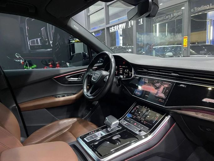 Подержанный Audi Q7 45 TFSI II (4M) Рестайлинг, 2.0 л, 2022 в Дубае от Carbon Cars Черный цвет. GCC | AUTO.AE