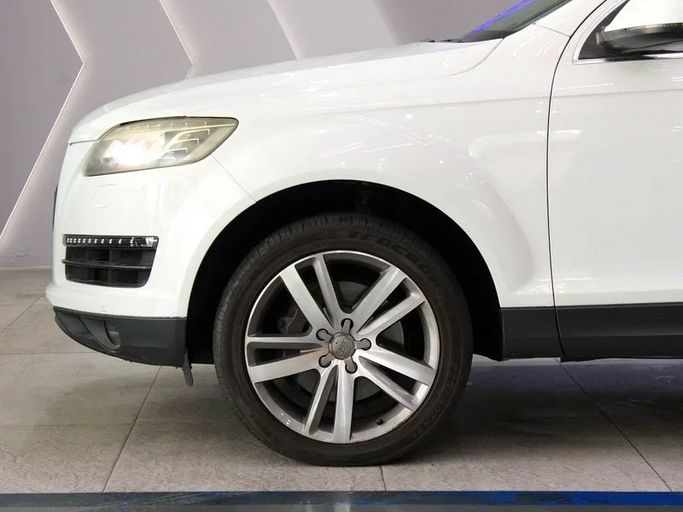 Подержанный Audi Q7 55 TFSI I (4L) Рестайлинг, 3.0 л, 2014 в Дубае от Hot Wheel Used Motors Белый цвет. GCC | AUTO.AE