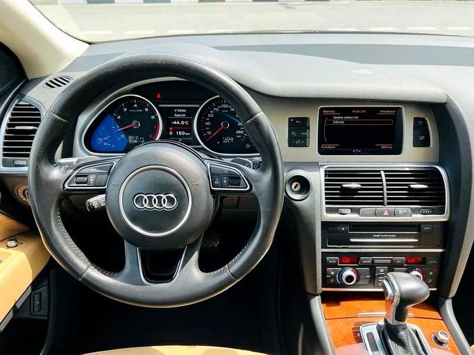 Used Audi Q7 55 TFSI I (4L) Facelift, 3.0 l, 2014 in Dubai by First Choice Motors, Brown color. GCC Specs | AUTO.AE