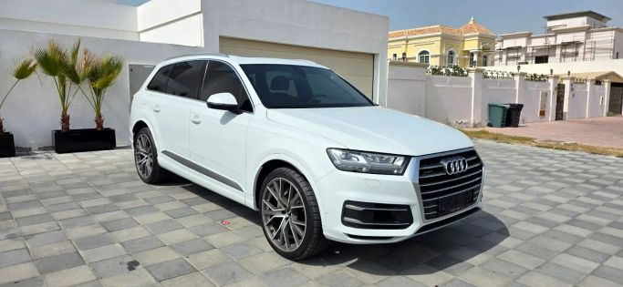 مستعملة Audi Q7 55 TFSI عملية فيس ليفت II (4M) II (4M), 3.0 l, 2019 في في دبي من Auto Bank Trading، اللون أبيض. مواصفات الخليج | AUTO.AE