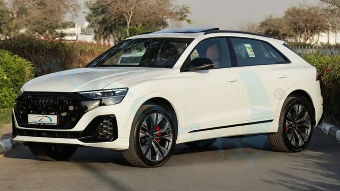 Новый Audi Q8 55 TFSI I (4M) Рестайлинг, 3.0 л, 2025 в Дубае от Auto Max Group Белый цвет. GCC | AUTO.AE