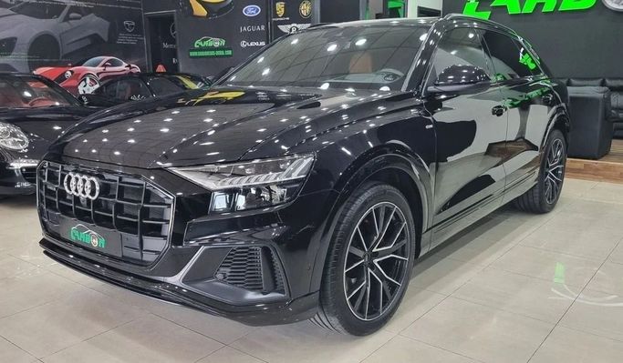Подержанный Audi Q8 55 TFSI I (4M), 3.0 л, 2021 в Дубае от Carbon Cars Черный цвет. GCC | AUTO.AE