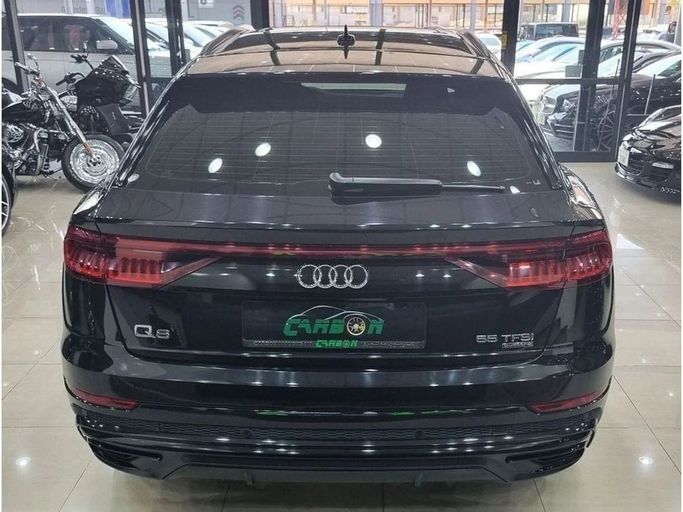 Подержанный Audi Q8 55 TFSI I (4M), 3.0 л, 2021 в Дубае от Carbon Cars Черный цвет. GCC | AUTO.AE