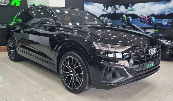 Подержанный Audi Q8 55 TFSI I (4M), 3.0 л, 2021 в Дубае от Carbon Cars Черный цвет. GCC | AUTO.AE