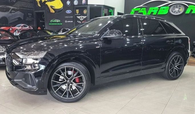 Подержанный Audi Q8 55 TFSI I (4M), 3.0 л, 2021 в Дубае от Carbon Cars Черный цвет. GCC | AUTO.AE