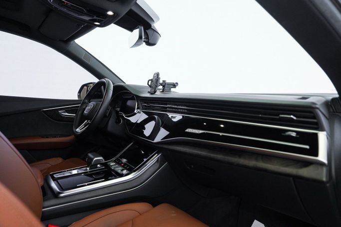 Used Audi Q8 55 TFSI I (4M), 3.0 l, 2019 in Dubai by Exotic Cars, Black color. GCC Specs | AUTO.AE