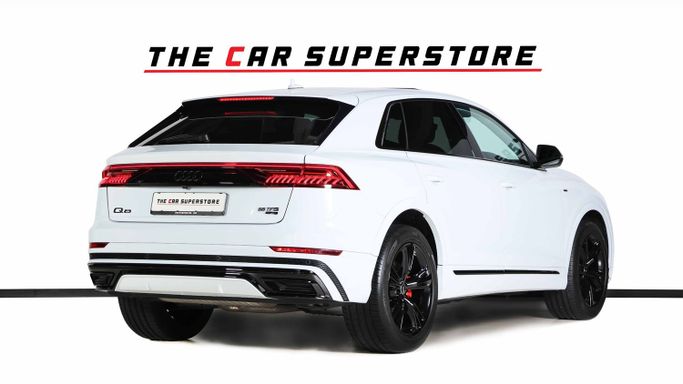 Подержанный Audi Q8 55 TFSI I (4M), 3.0 л, 2023 в Дубае от The Car Superstore Белый цвет. Европейская | AUTO.AE