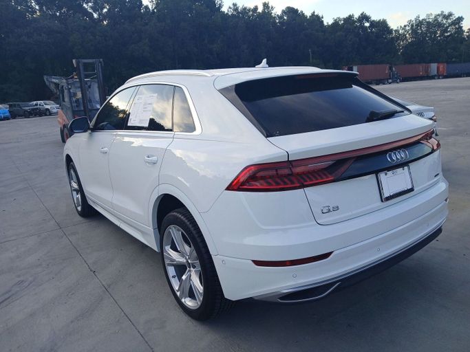 Used Audi Q8 55 TFSI I (4M), 3.0 l, 2023 in Dubai, White color. European Specs | AUTO.AE