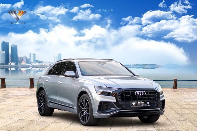 Used Audi Q8 55 TFSI I (4M), 3.0 l, 2019 in Dubai by Royal Diamond Motors, Silver color. GCC Specs | AUTO.AE