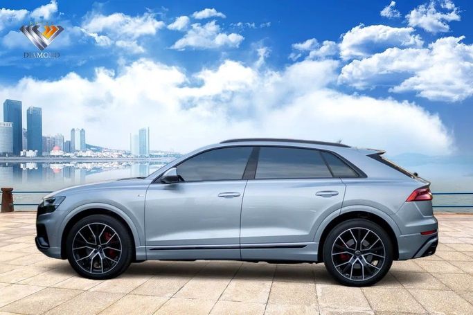 Used Audi Q8 55 TFSI I (4M), 3.0 l, 2019 in Dubai by Royal Diamond Motors, Silver color. GCC Specs | AUTO.AE