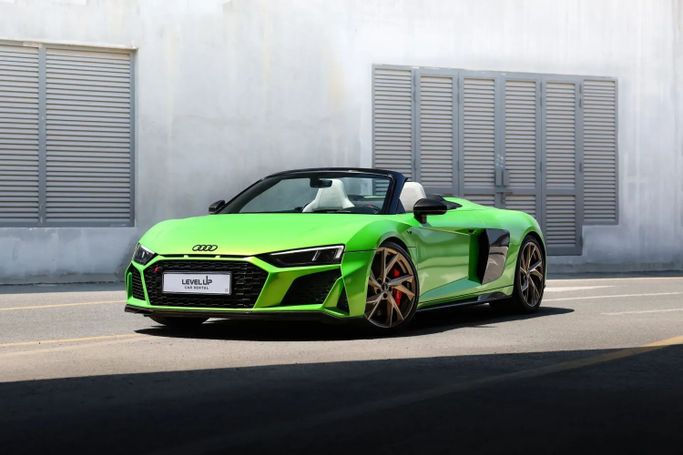 Audi R8 V10 II (4S) Рестайлинг, 2023 родстер спорт класса в Дубае от LeveL Up Car Rental  зеленый цвет | AUTO.AE | Объявление #1768