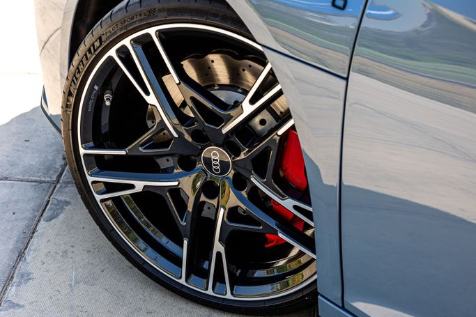Audi R8 V10 II (4S) Facelift, 2023 sport coupe for rent in Dubai by POF RENTAL, grey color | AUTO.AE
