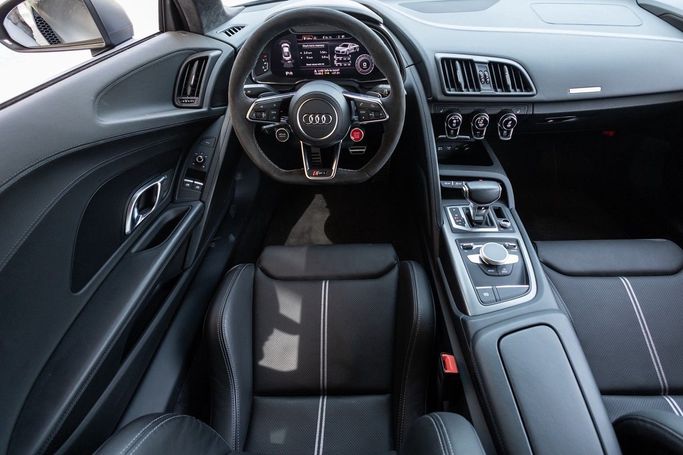 Used Audi R8 V10 plus II (4S), 5.2 l, 2016 in Dubai by Linda Cars, Grey color. Japanese Specs | AUTO.AE