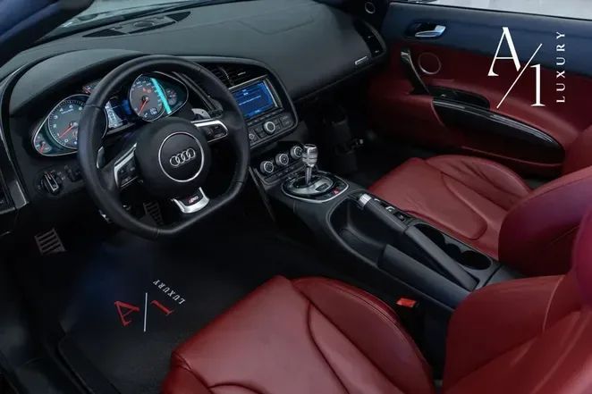 Подержанный Audi R8 V8 I (Typ 42) Рестайлинг, 4.2 л, 2014 в Дубае от A1 Luxury Motors Черный цвет. GCC | AUTO.AE