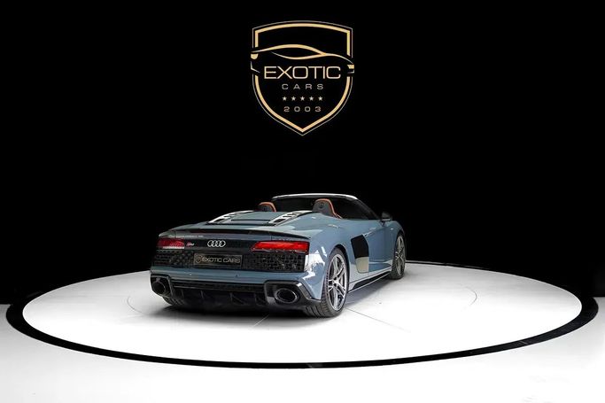مستعملة Audi R8 V10 شد الوجه II (4S) II (4S), 5.2 l, 2021 في في دبي من Exotic Cars، اللون أزرق. أخرى | AUTO.AE